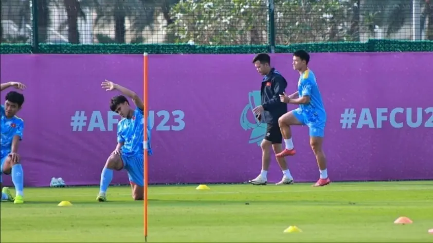 Thanh Nhàn nỗ lực chạy đua với thời gian